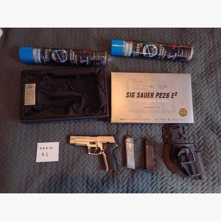 Tokyo Marui Sig Sauer p226 ja holsteri