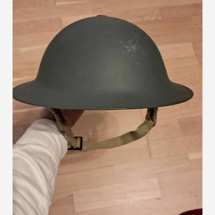 Brittiläinen Kypärä