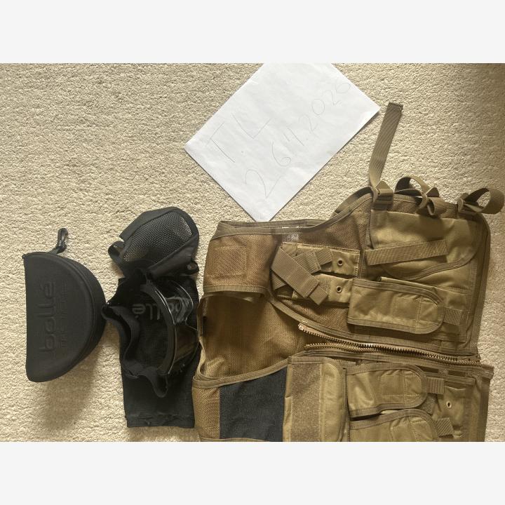 Varusteita(Bollé suojalasit + Liivi + Maski