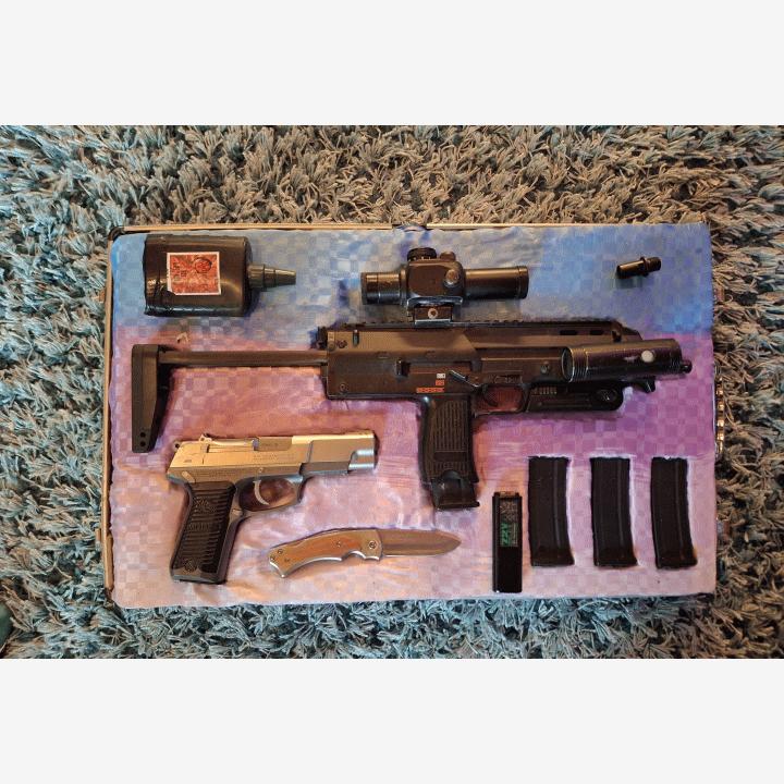 Tokyo Marui konepistooli + tarvikkeita ym