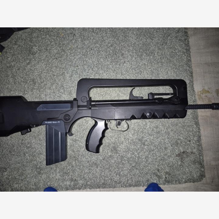 Cybergun Famas F1 AEG