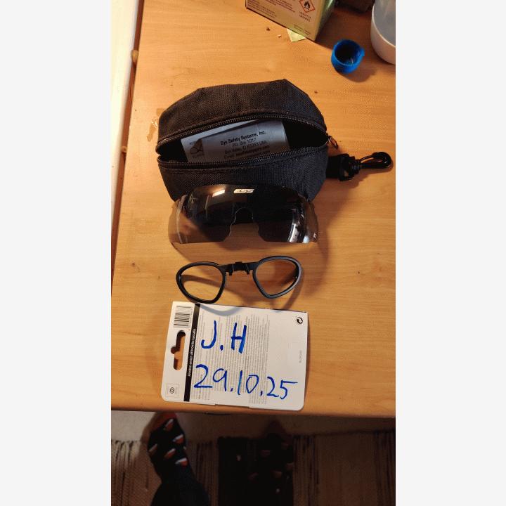 ESS ice suojalinssi savunharmaa