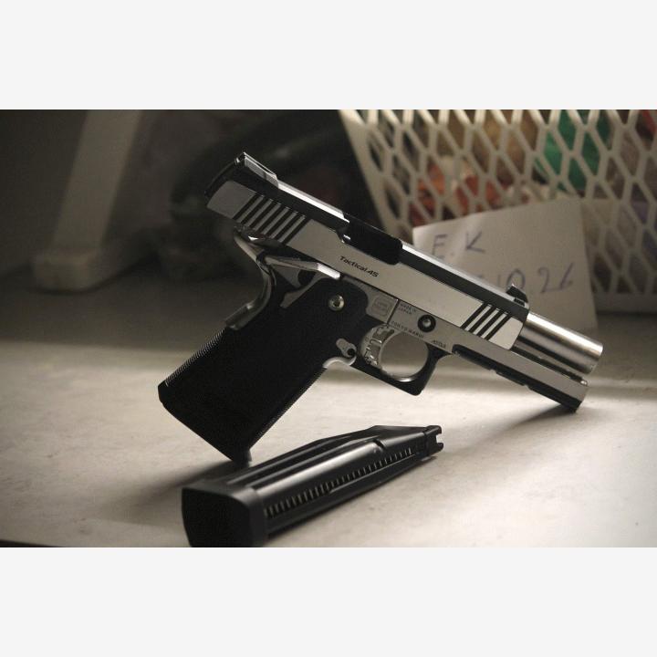 Metallinen Hi-Capa Pistooli 4.3