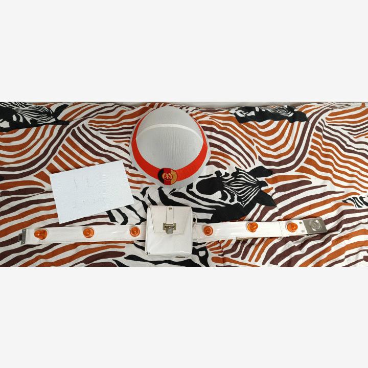 Itä-Saksan liikenne valvojan varusteet